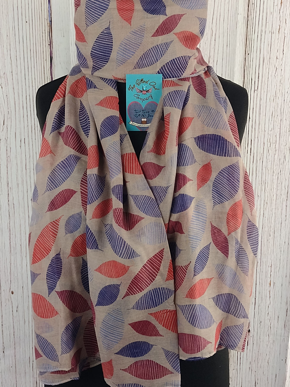 WOMEN'S HAMPSHIRE LEAVES SCARF – BEIGE GIFT WRAP/ BOX