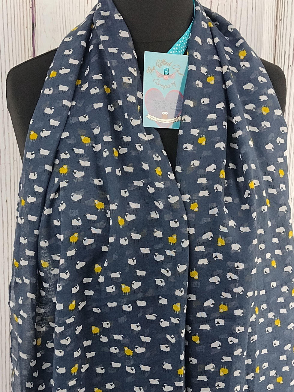 Thumbnail: WOMEN'S SHEEP FLOCK SCARF - GREY GIFT WRAP /BOX