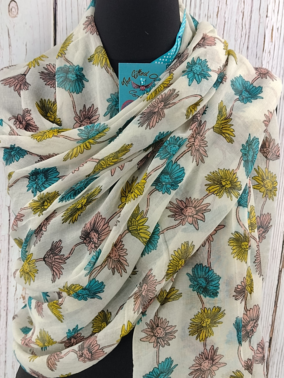 Thumbnail: WOMEN'S DAISY CHAIN FLOWER SCARF - IVORY GIFT WRAP / BOX