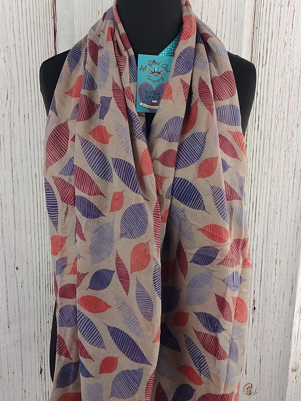 Thumbnail: WOMEN'S HAMPSHIRE LEAVES SCARF – BEIGE GIFT WRAP/ BOX
