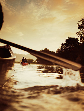 Canoe.jpg