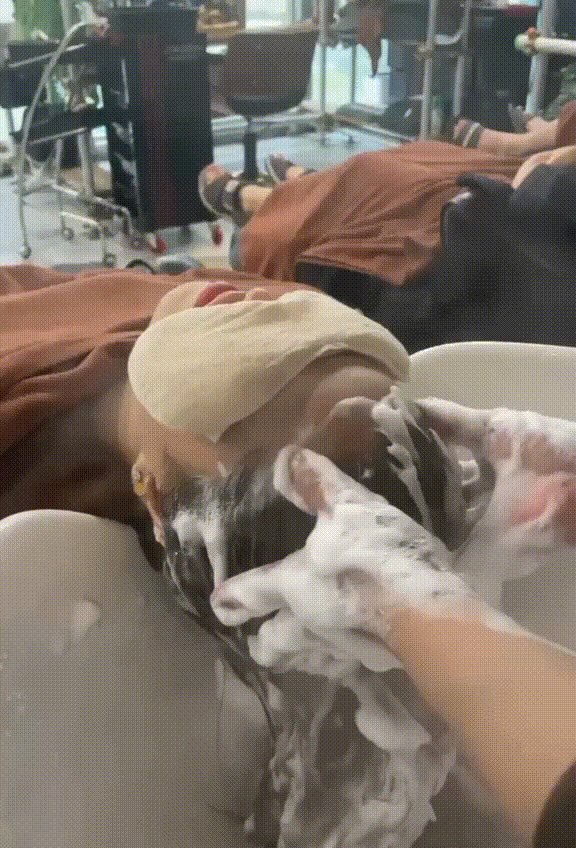 4cf38c762cbe48c8bf66a0d5ef8170b4.gif