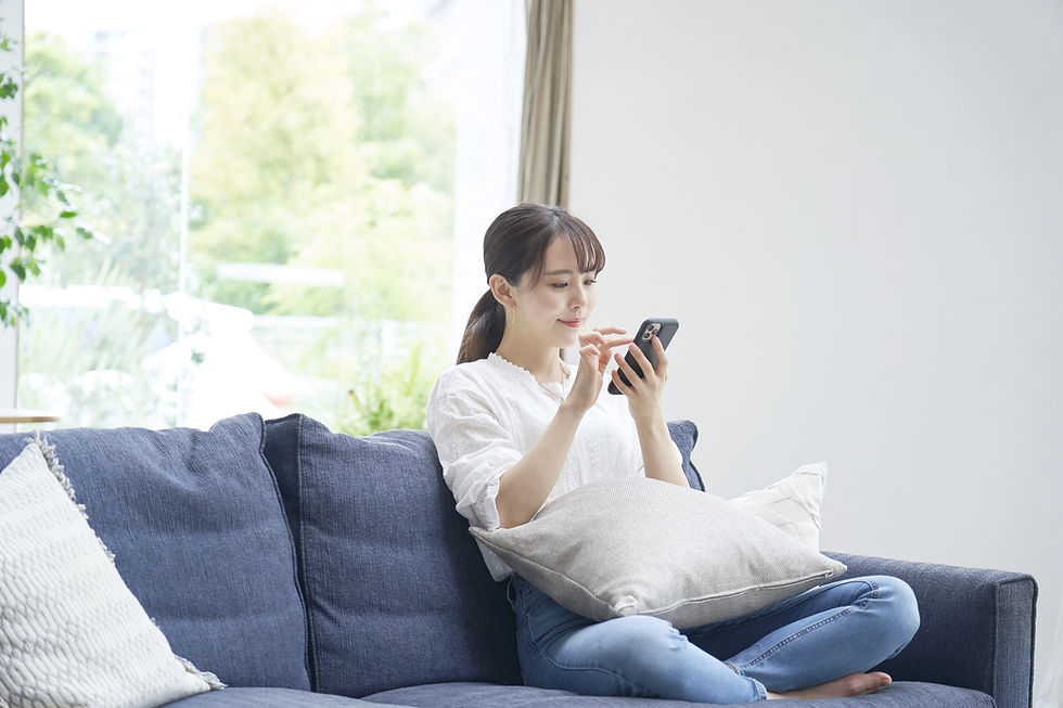 電話をする女性