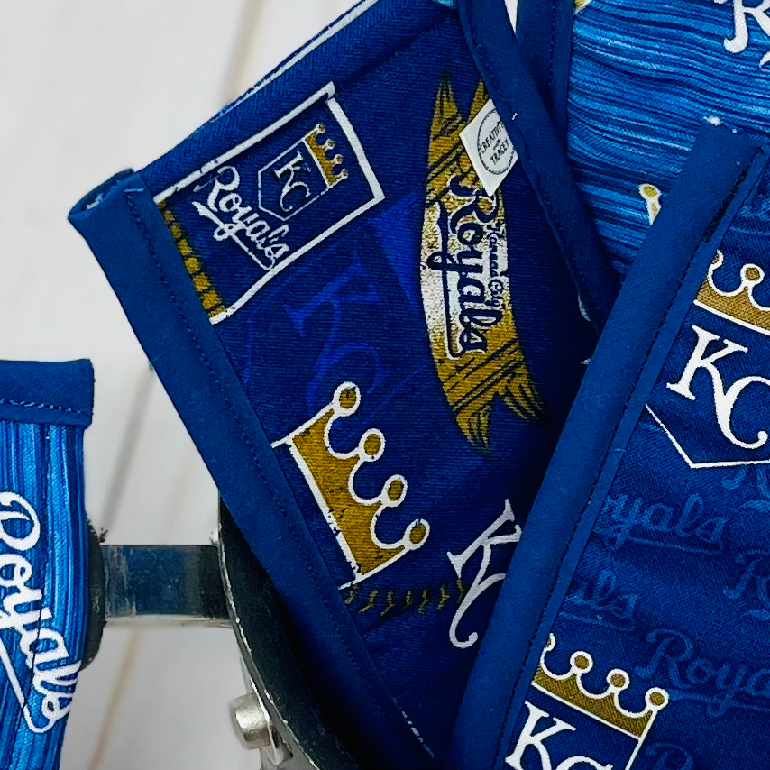 Thumbnail: Royals Pan Handle Potholder 