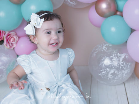 Smash The Cake de Lara