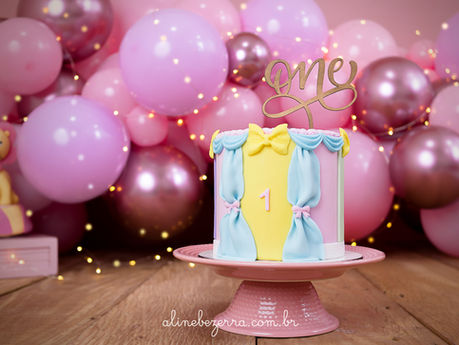 Smash The Cake Beatriz - Tema: Circo Rosa