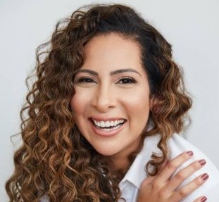Michele Muniz.jpg