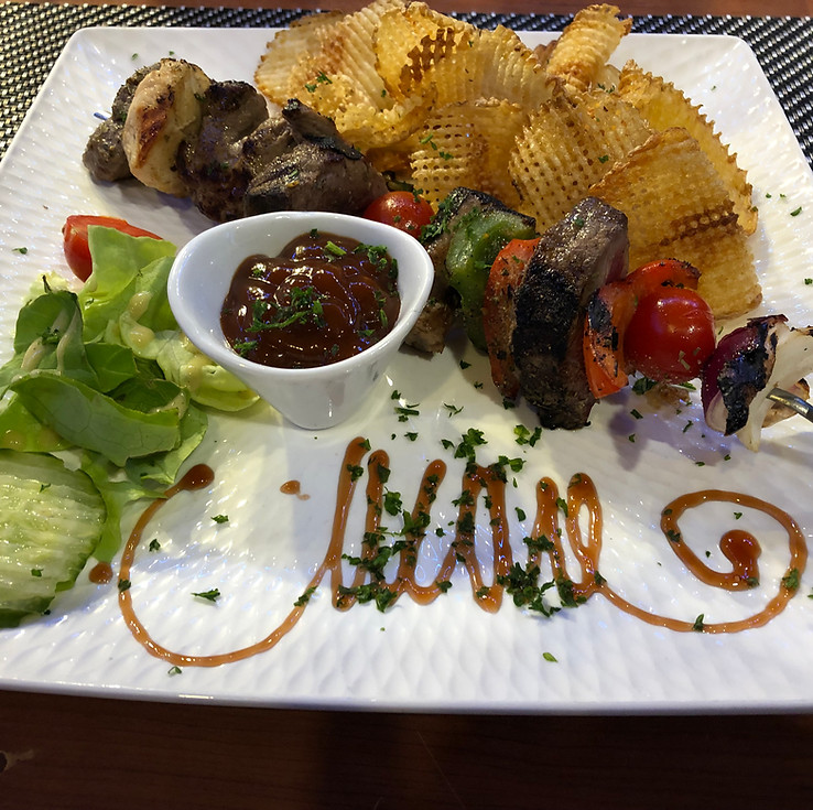 Brochette et pommes gaufrettes