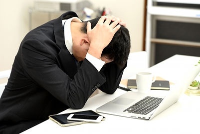 困った会社員.jpg