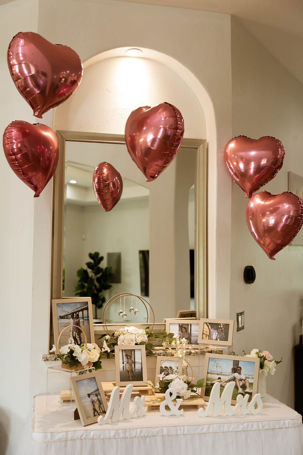 Van & Khang-Pics table