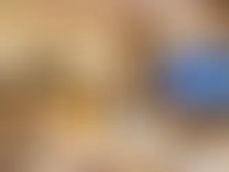 Ambiente com perfis H LED integrados a sistema de automação residencial