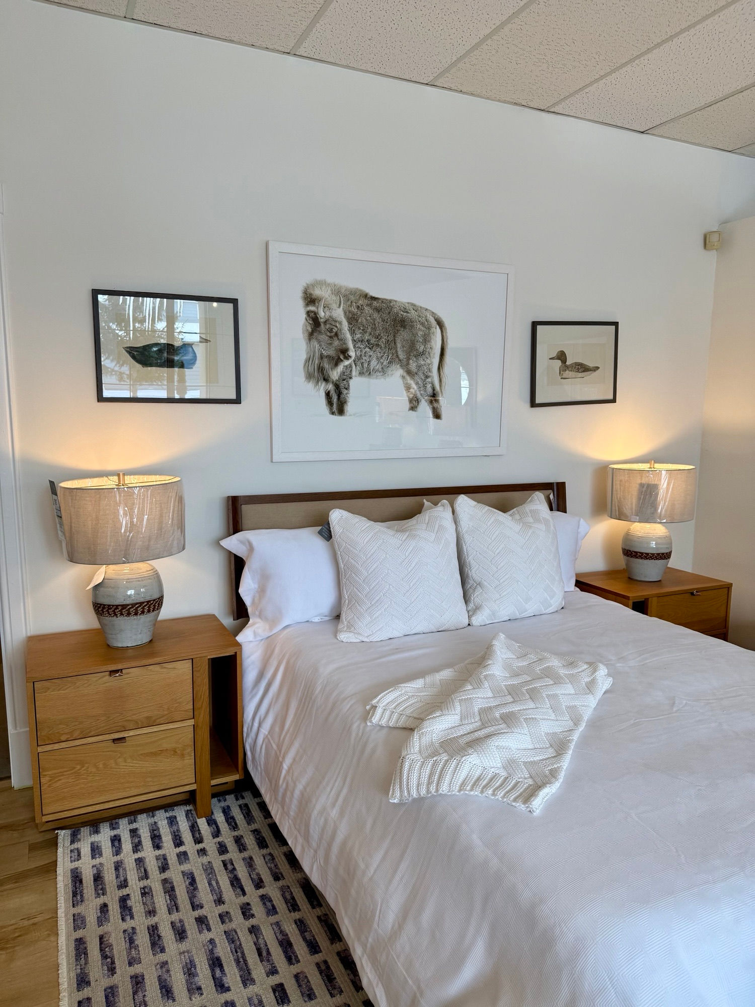 Strada Upholstered Queen bedframe