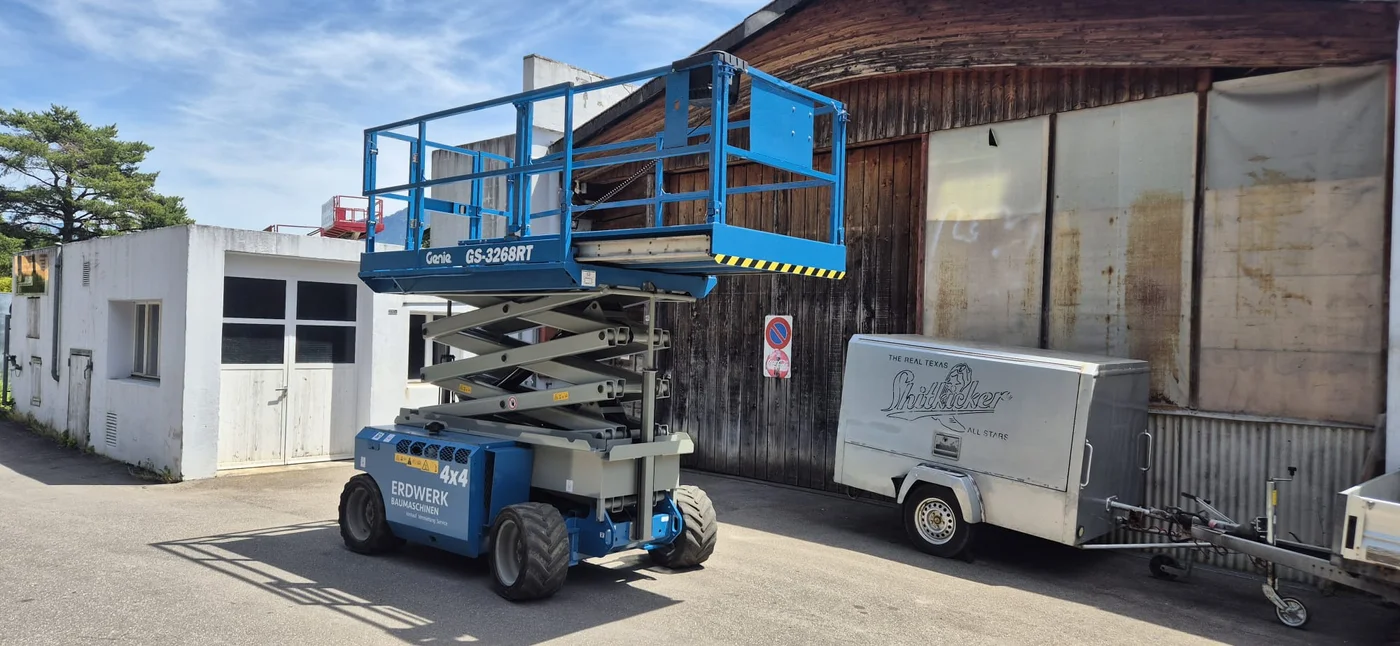 Genie GS-3268 RT Scherenbühne (12 m)