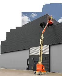 Mietmaschine JLG Toucan 12E plus Mastbühne 12m Arbeitshöhe