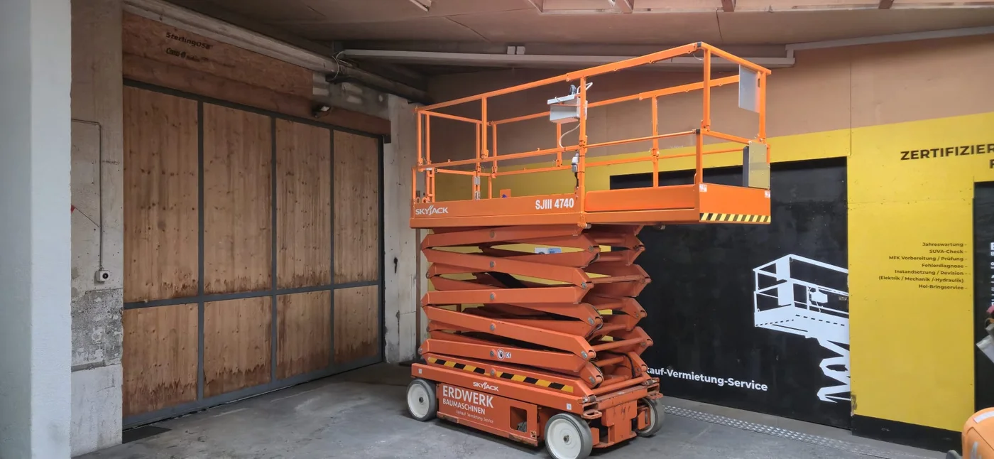 Skyjack SJlll 4740 Scherenbühne (14m)