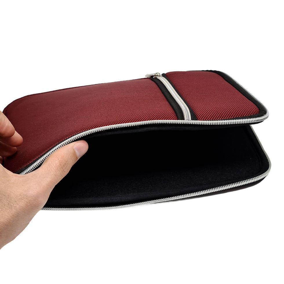 Abriendo Estuche Lona Tablet 10" Roja