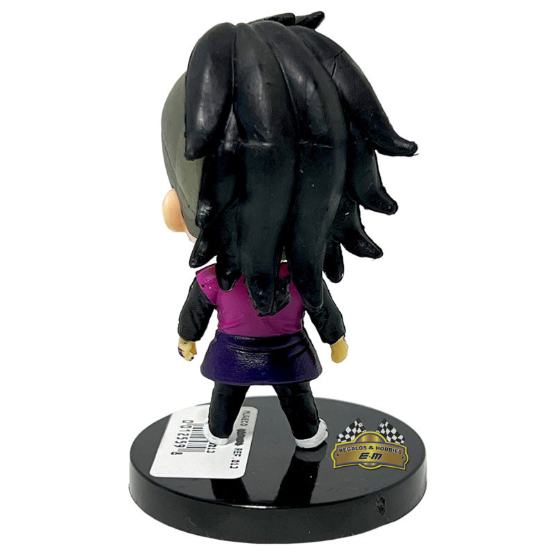 Miniatura: Figura coleccionable de anime vista desde atrás