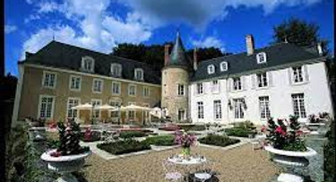 Domaine de Beauvois à Luynes, Sébastien Renard y a évolué en tant que Directeur à l'âge de 28 ans.