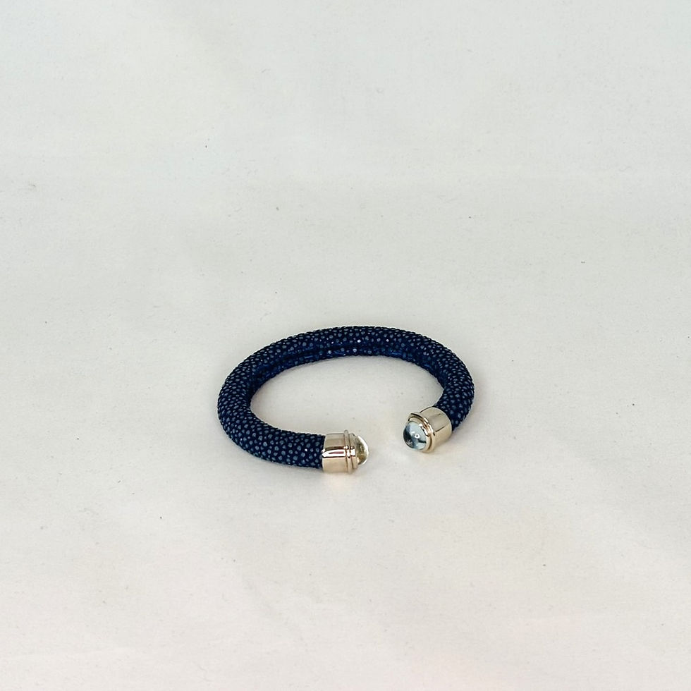 Thumbnail: Cabochon Bracelet