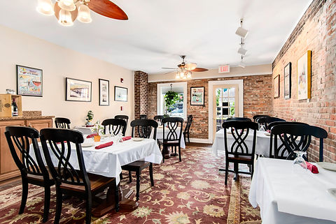 401 S Talbot St Saint Michaels-large-003-067-Cafe 401-1500x1000-72dpi.jpg
