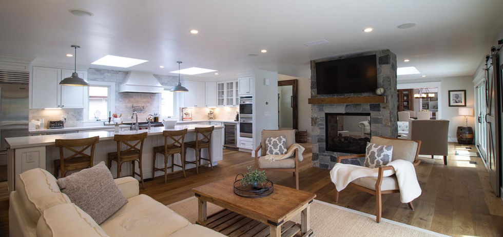 manaderly_living_2