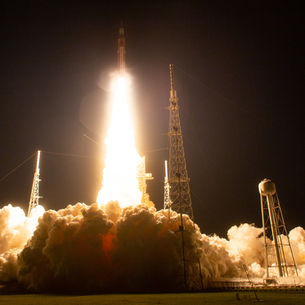 The launch of Artemis I's SLS rocket.