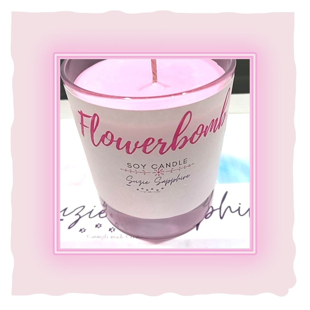 Flowerbomb Soy Candle