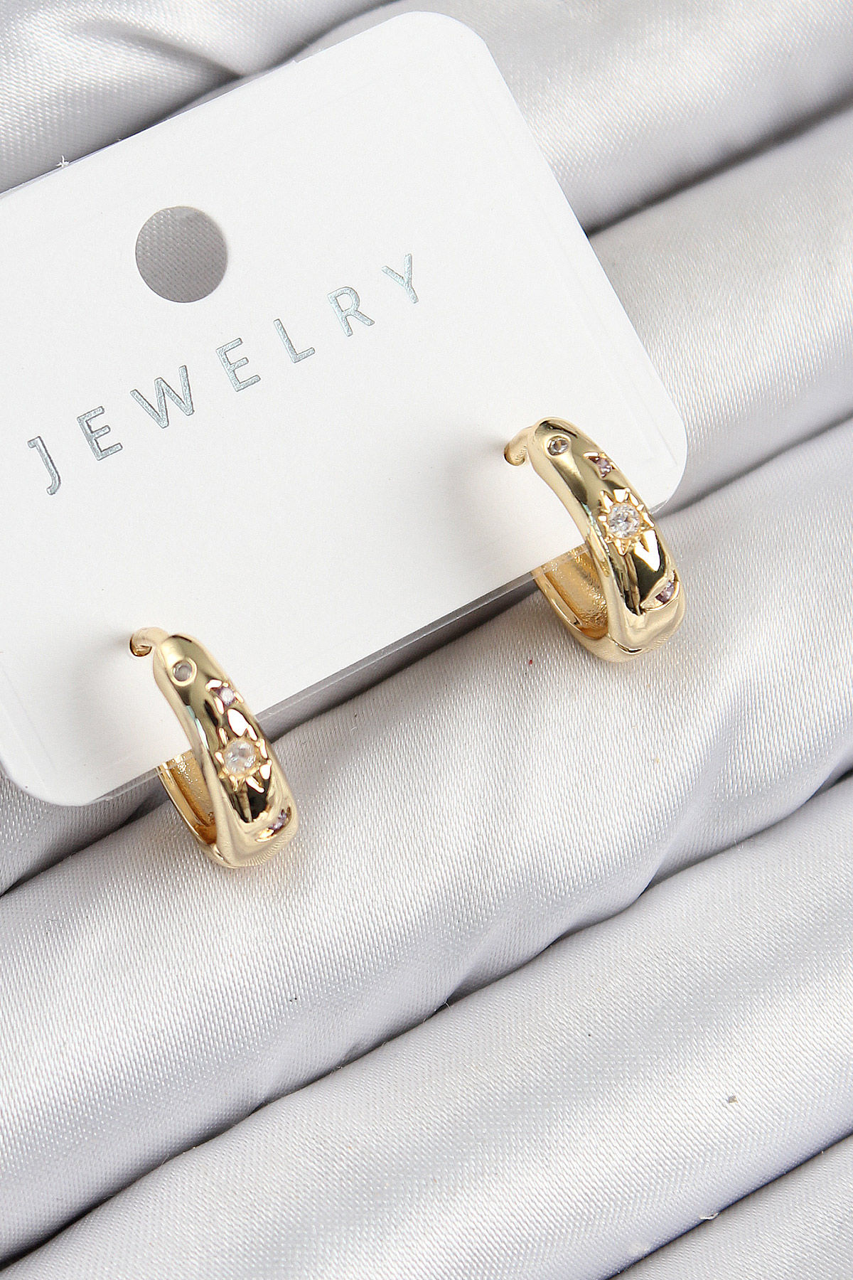 Zirkon Taşlı Halka Model Gold Renk Küpe