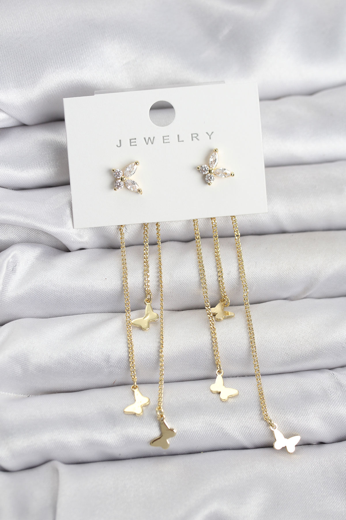 Kelebek Model Gold Renk Sallantılı Küpe