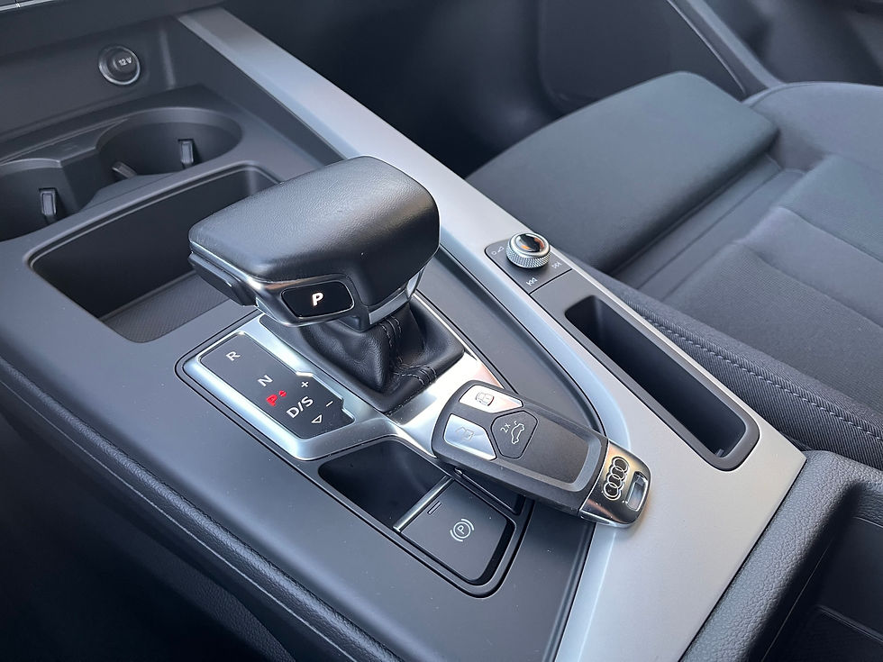 Miniatura: Audi A4 Avant 40 TDI S Tronic S line Edition