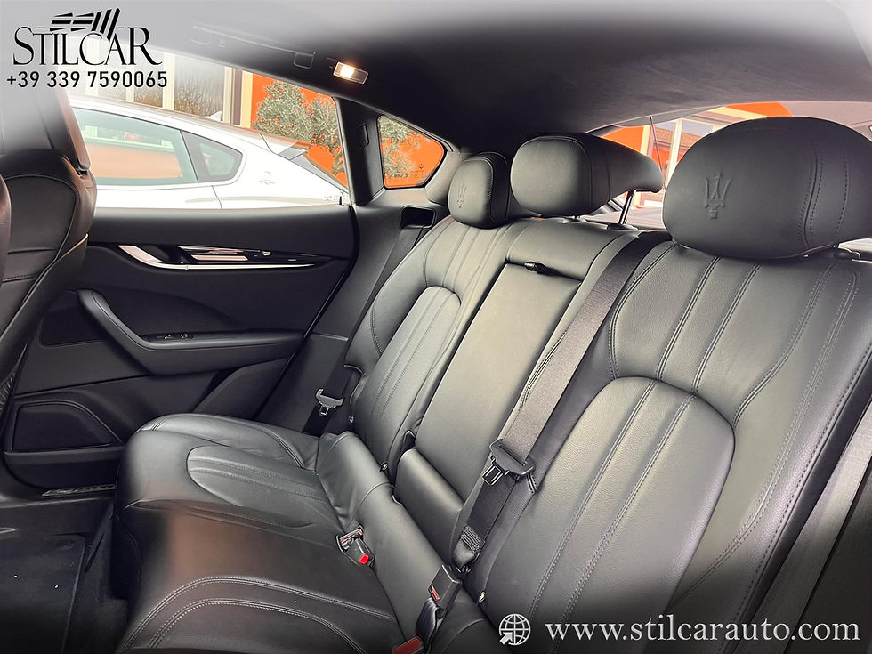 Miniatura: Maserati Levante 350CV Gransport