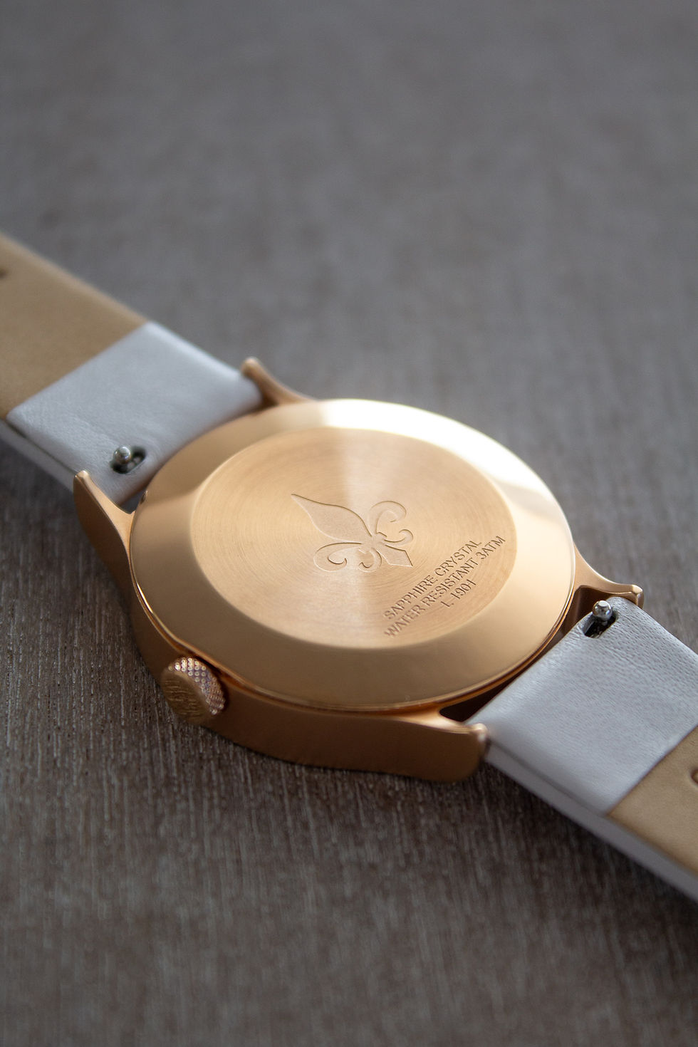 Thumbnail: Ladys: White genuine leather strap with rose gold buckle
