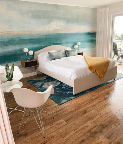 At The Beach queen room in the marmalade motel