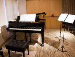 L’ AULA DI MUSICA NELLE SCUOLE RAPPRESENTA UN PATRIMONIO