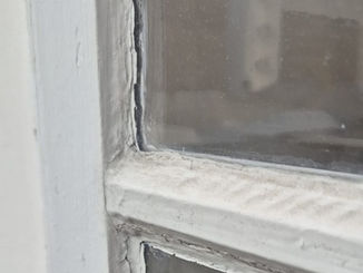 Remplacement de vitrages : Attention au retrait de vieux mastics !