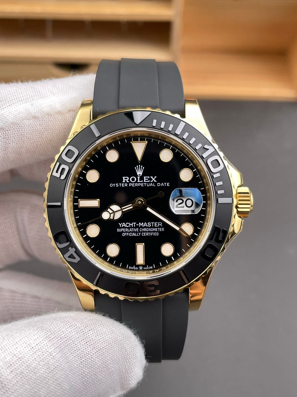 Thumbnail: Yachtmaster 42 Yellow Gold V2 Gain Weight 3235