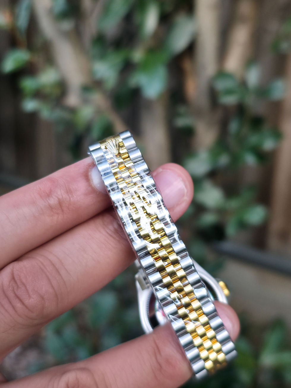 Thumbnail: Date Just 31 ARF Green and Gold
