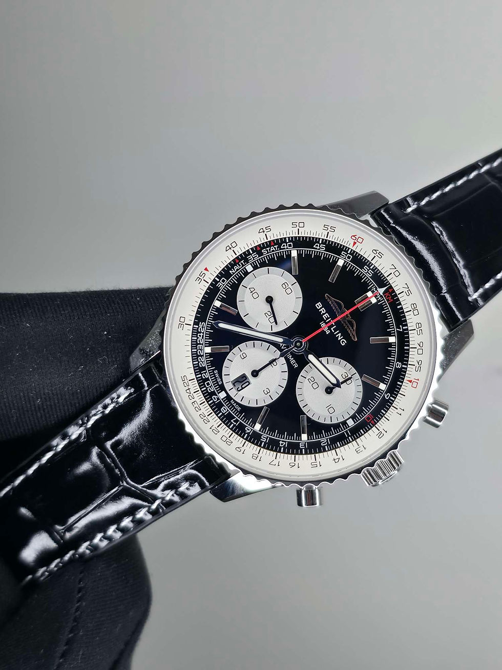 Thumbnail: Navitimer 43 Black BLS