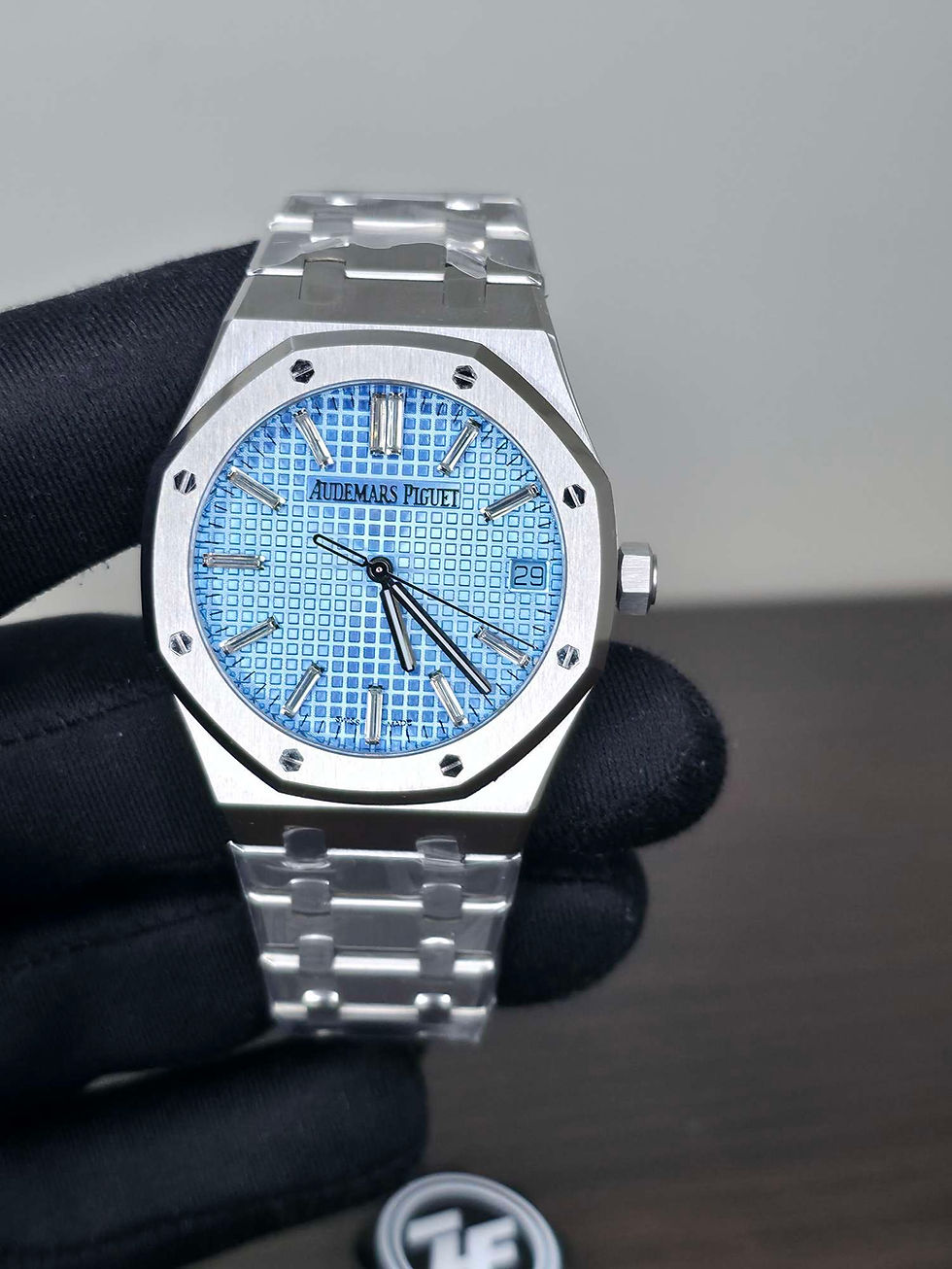 Thumbnail: Royal Oak 15500 ZF Ice Blue