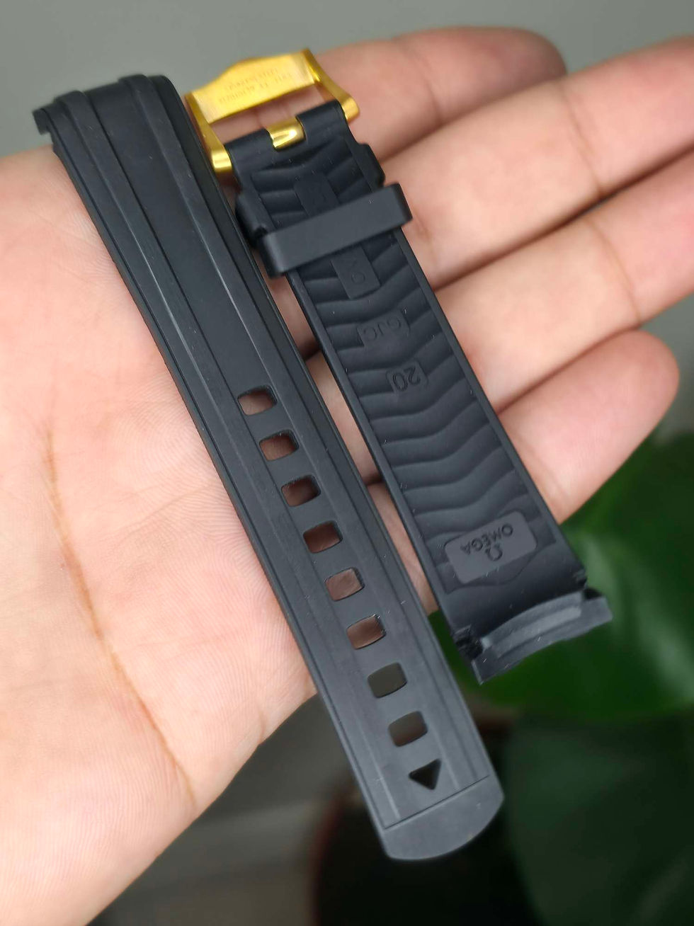 Thumbnail: Semaster 20mm lugs Rubber strap with gold clasp