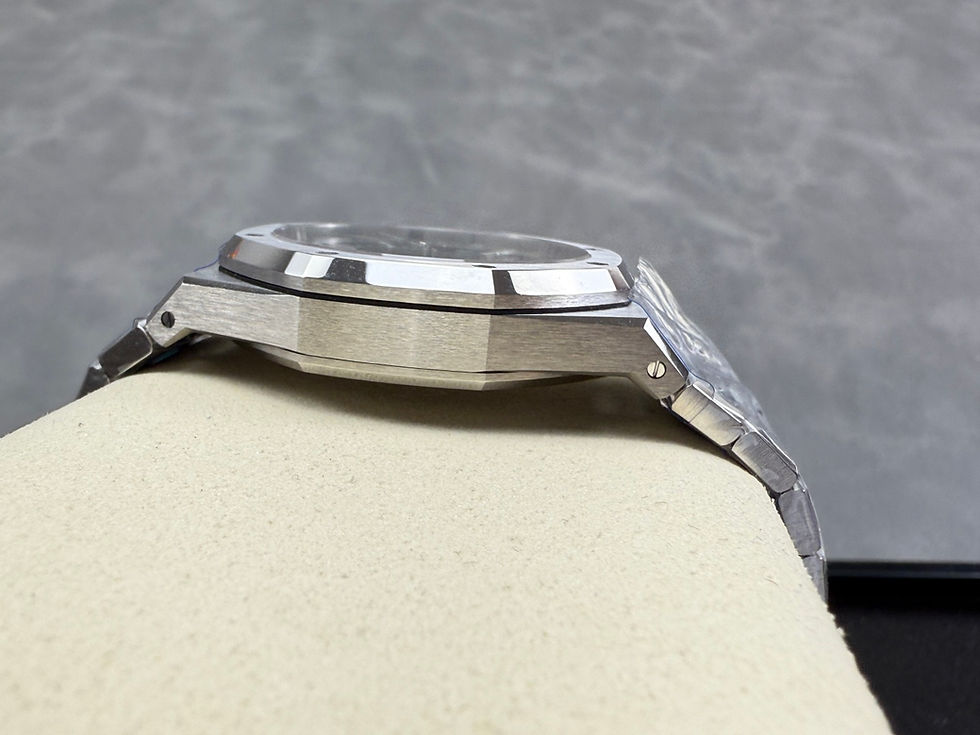 Thumbnail: Royal Oak 15500 White DDF