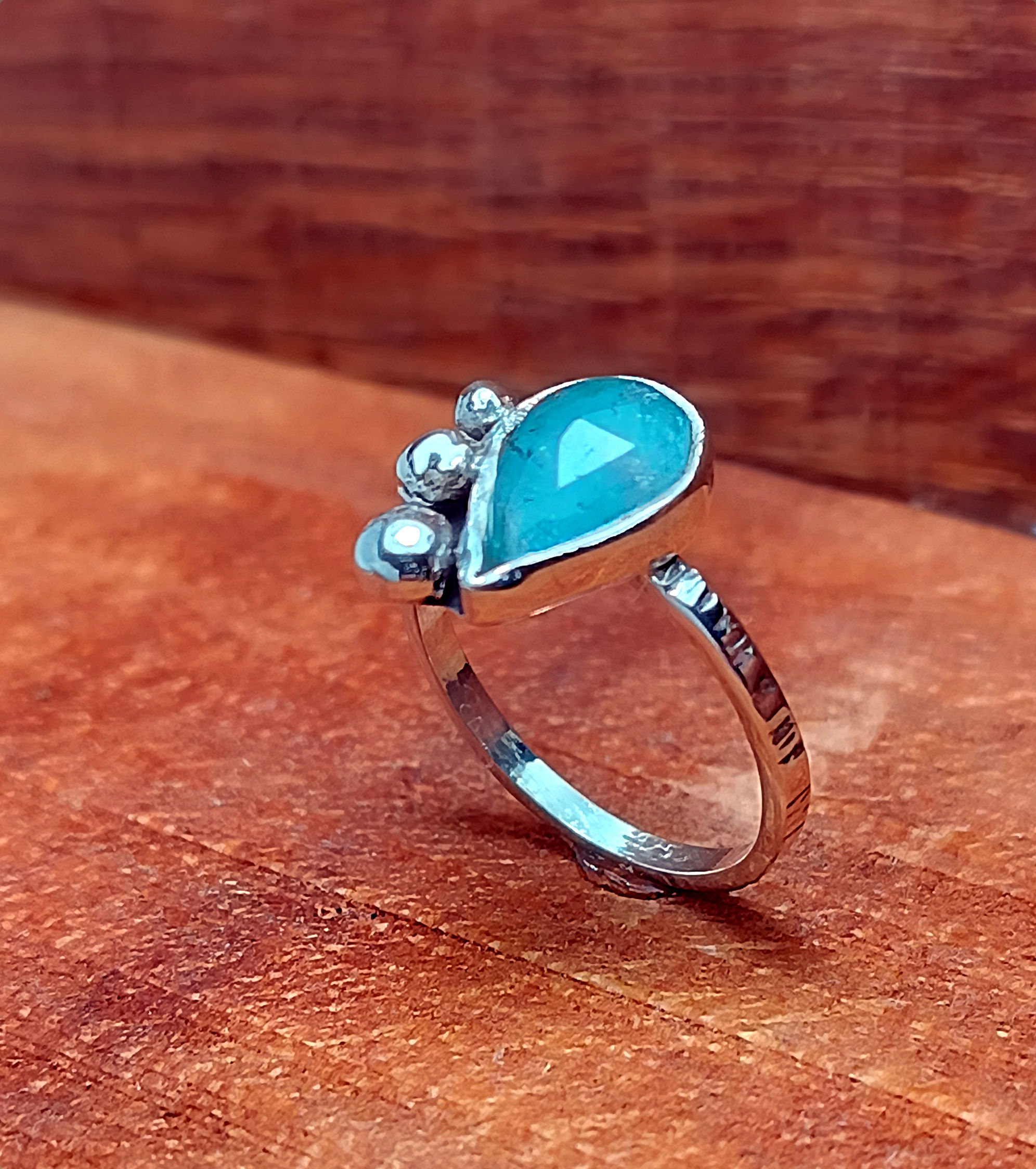 Sterling silver ring with Apatite