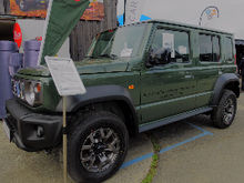 Suzuki JImny | 5 Türer: Unterschiede zur 3-Tür Version