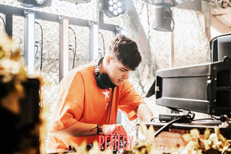 THE HOUSE OF RADHA
HOUSE AND TECHNO
DJ AND PRODUCERS