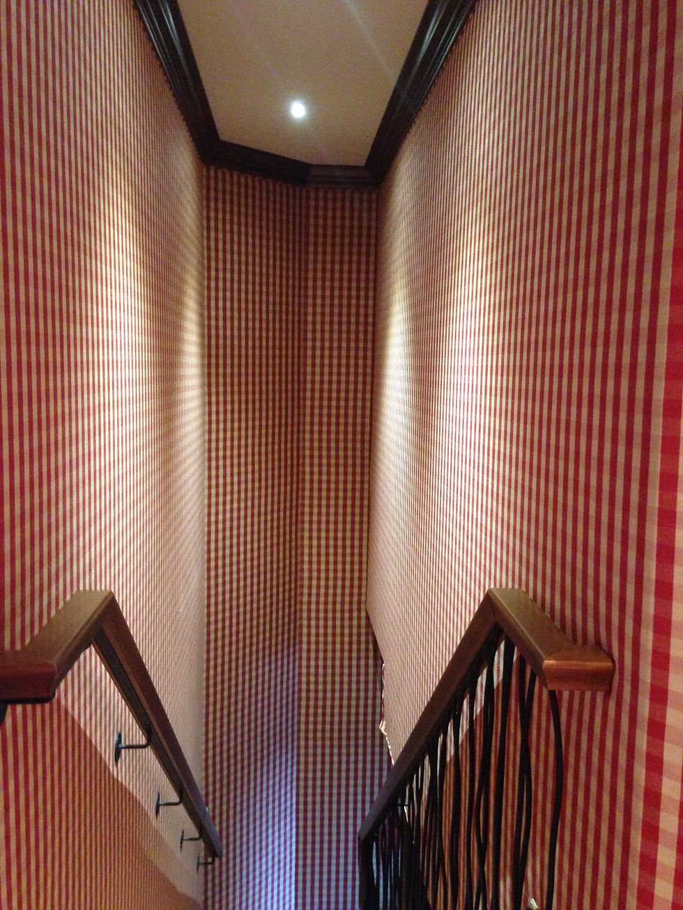 Cage d'escaliers avant