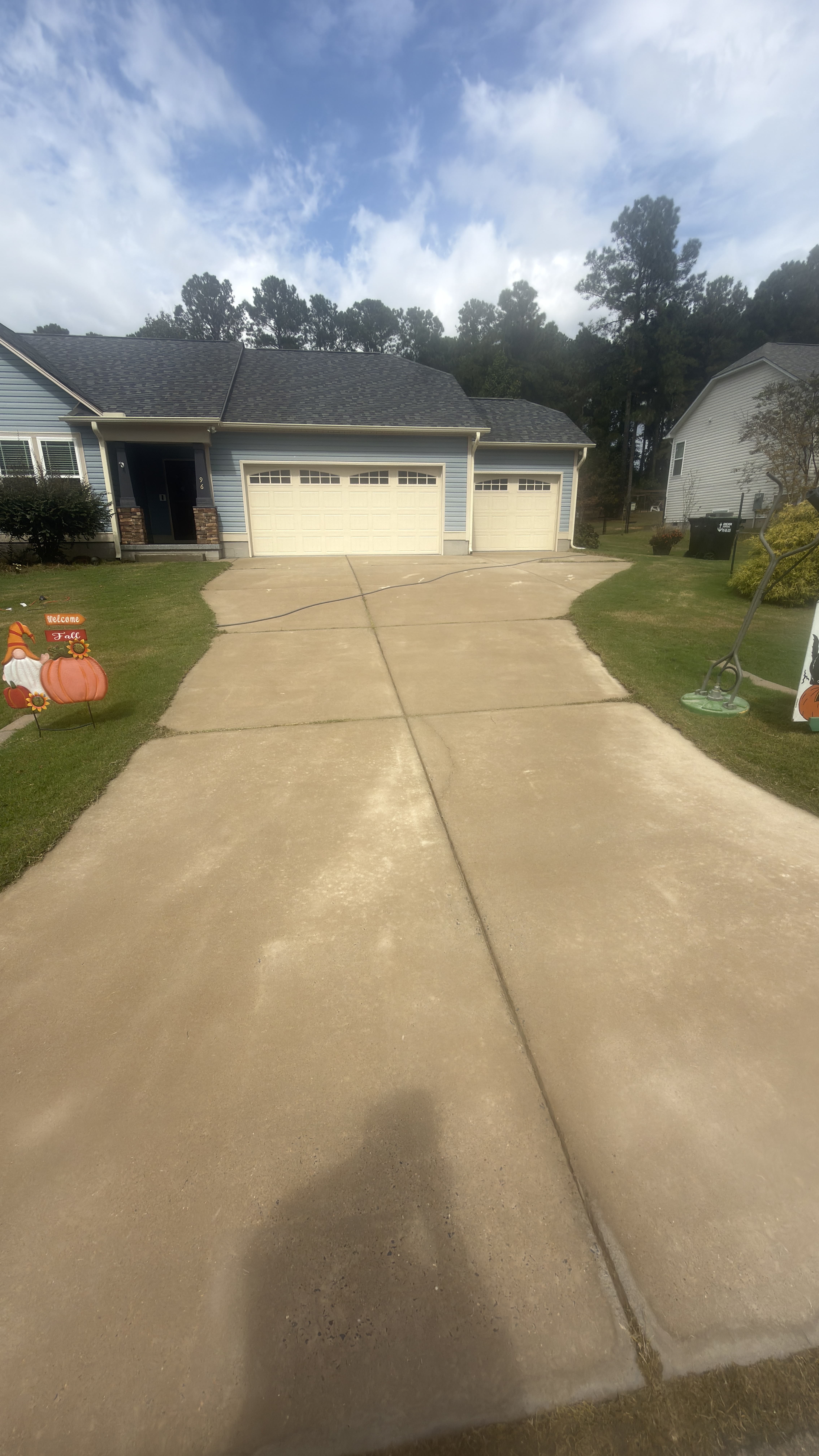 Professional exterior cleaning in Raleigh, North Carolina by Green Eagle