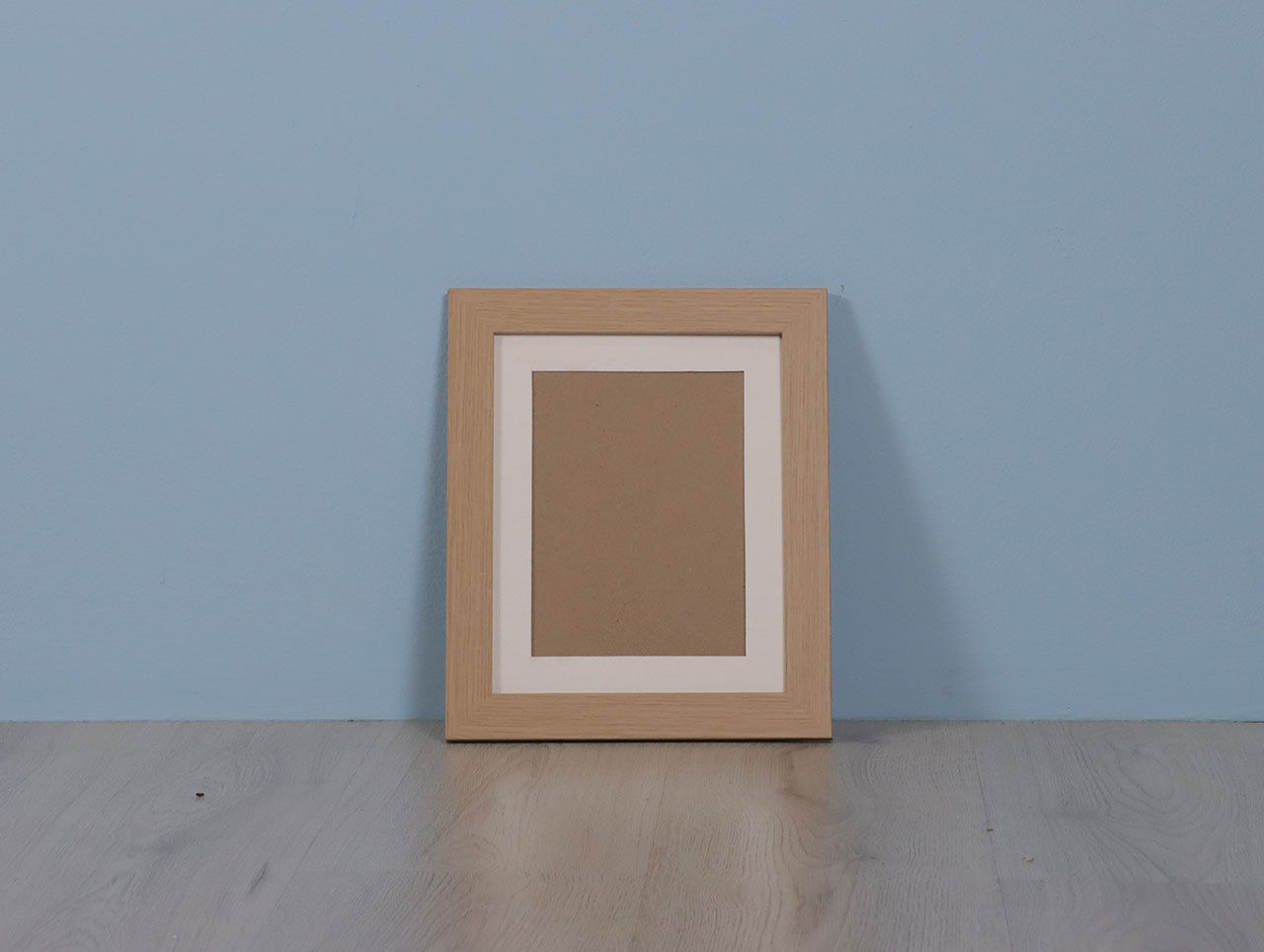 Portaretratos café claro