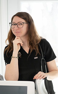 Rachel_Emard_Esthetisoins_corpo_avril2025_COULEUR_FormatWEB_Rébecca Goupil_25.jpg