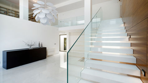 Le verre dans le design de votre escalier