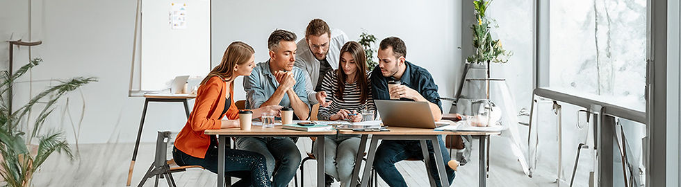 businesspeople-meeting-office-working.jpg